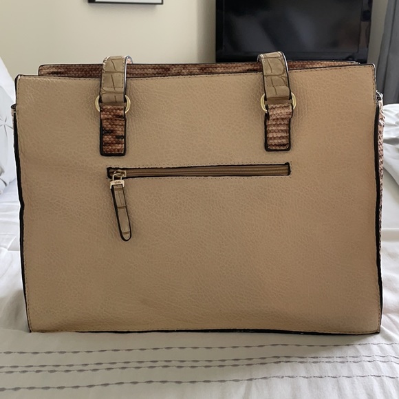 Snakeskin purse - Picture 3 of 7